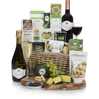 The Christmas Rose Wine Gift Basket UK