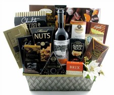 A Feast for a King (or Queen) Wine & Gourmet Gift Basket - FREE SHIPPING CANADA Gift Basket