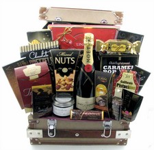 Centre of Attention Champagne & Gourmet Gift Basket - FREE SHIPPING CANADA Gift Basket