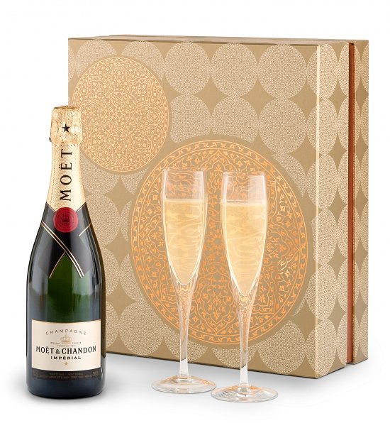 Moet & Chandon Champagne & Flutes Gift Set
